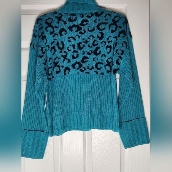 NWT Nine West M TurquoisBlackRibbed LeopardKnit Cropped Turtleneck Women Sweater - Picture 12 of 12